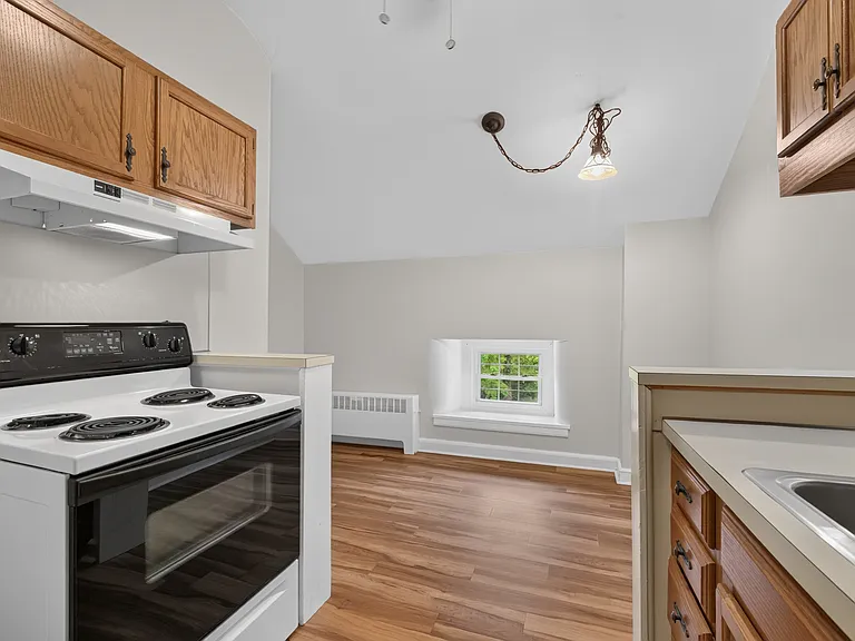 1138 E Schuylkill Rd #6 — Photo 13
