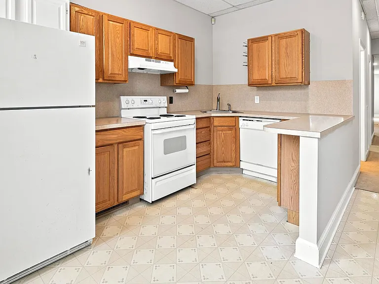 506 W 9th St #A1 — Photo 2