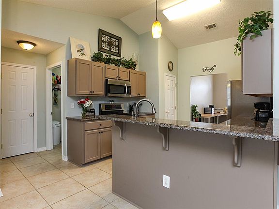 5th image of 9757 Parker Lake Cir