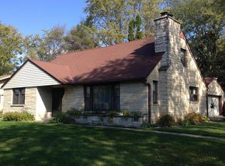 W153N9796 Neptune Dr, Germantown, WI 53022
