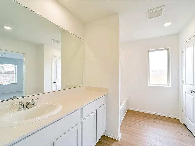 5227 Sunvalley Bend Dr — Photo 17
