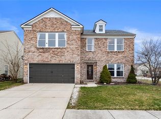 8370 S Rising Sun Dr, Pendleton, IN 46064