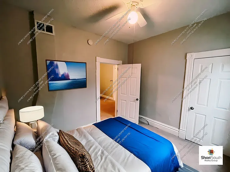 812 California St NW — Photo 11