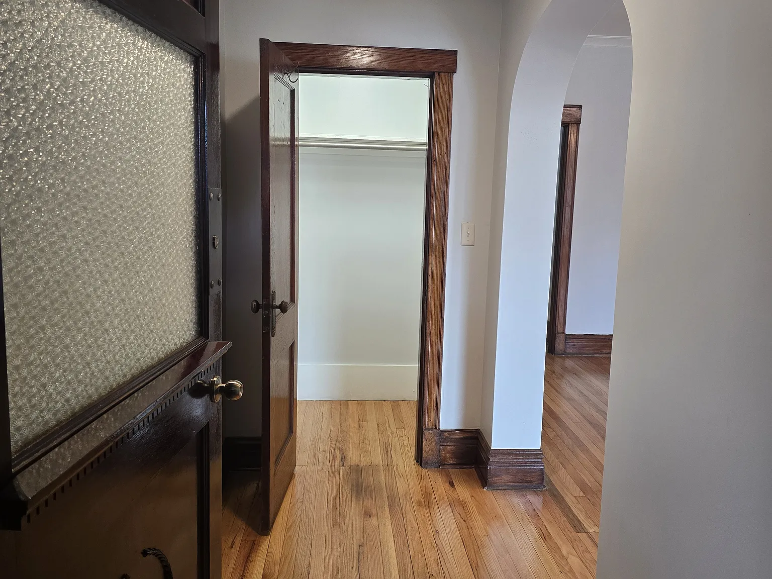 4022 W Cermak Rd — Photo 1