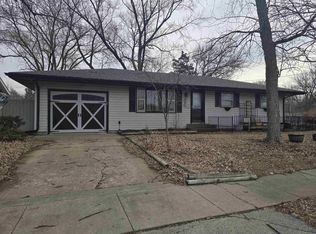 8003 Cadet Rd, Machesney Park, IL 61115