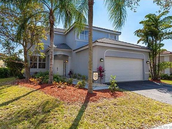 2nd image of 1567 Banyan Way