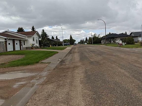 2nd image of 4861 & 4865 59th Ave