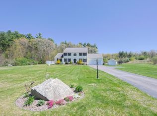 30 Walnut Grove St, Uxbridge, MA 01569