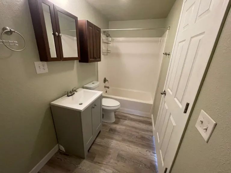 607 N Gold St — Photo 7