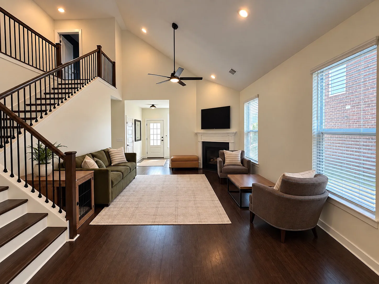 4 bed, 2186 sqft, $3,200 — Photo 3