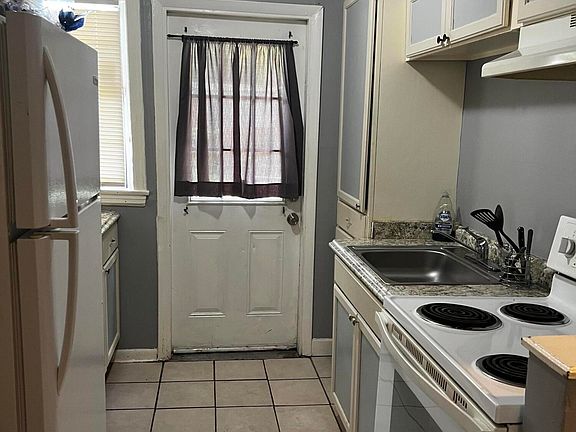 5th image of 2644 COMMONWEALTH Avenue