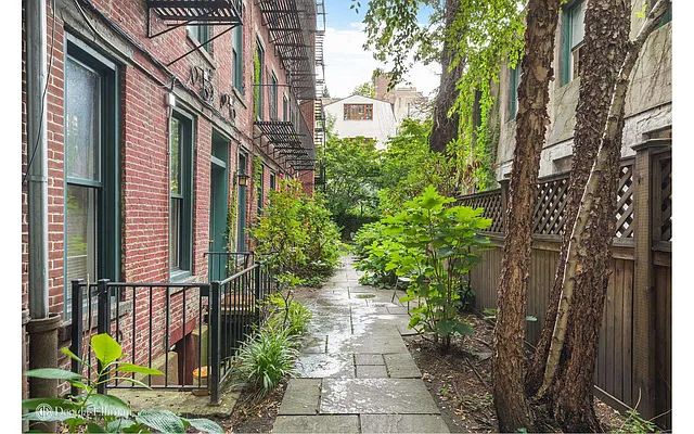 Rented by Douglas Elliman | media 17