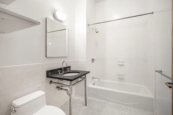 Rented by Compass | media 21