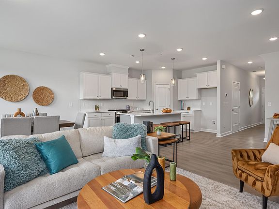 7th image of this home