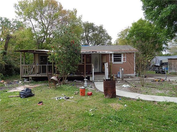 2nd image of 224 W Lafayette St
