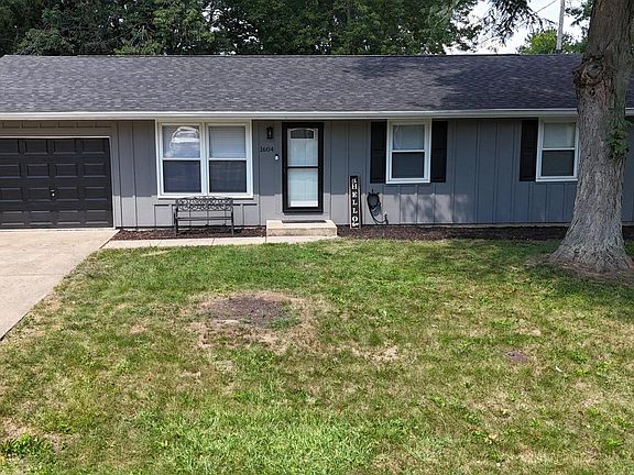 3rd image of 1604 Mason Dixon Dr S