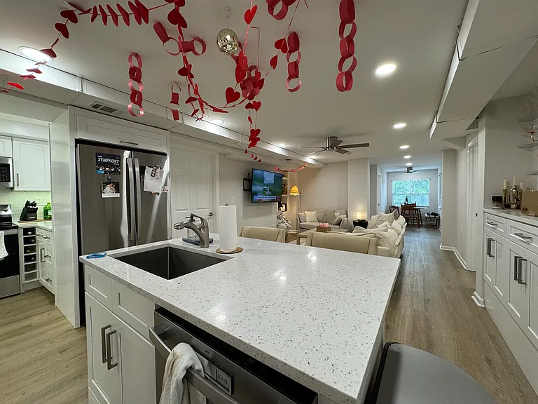 1302 Piedmont Ave NE #3 — Photo 2