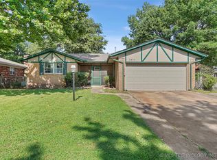 2900 S Cedar Ct, Broken Arrow, OK 74012
