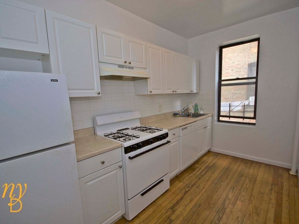 2nd image of 3723 18th Ave APT 11A