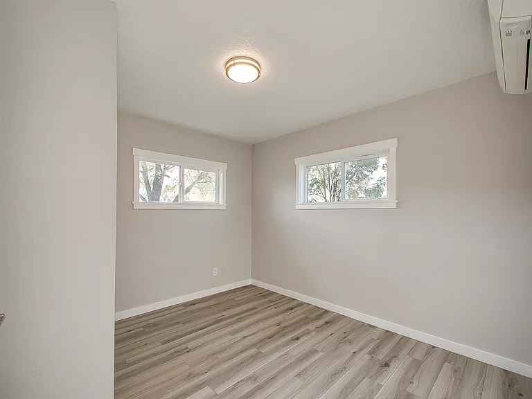 8000 W Dorian St — Photo 13