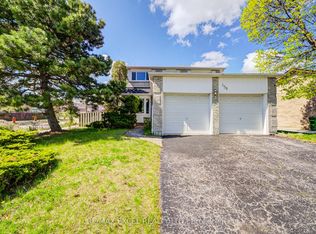 158 Ingleton Blvd, Toronto, ON M1V1Z7