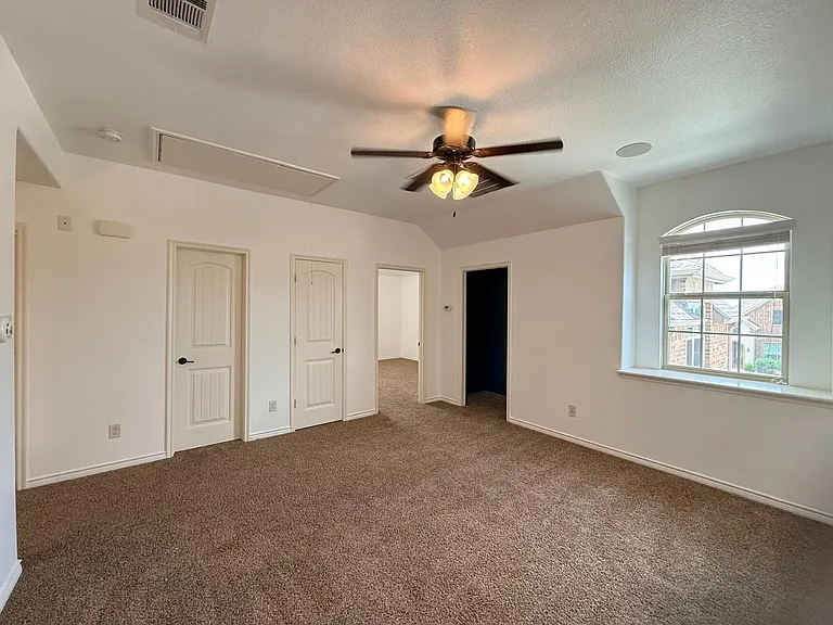 160 Stevenson Dr — Photo 36