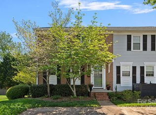 8350 Knights Bridge Rd, Charlotte, NC 28210