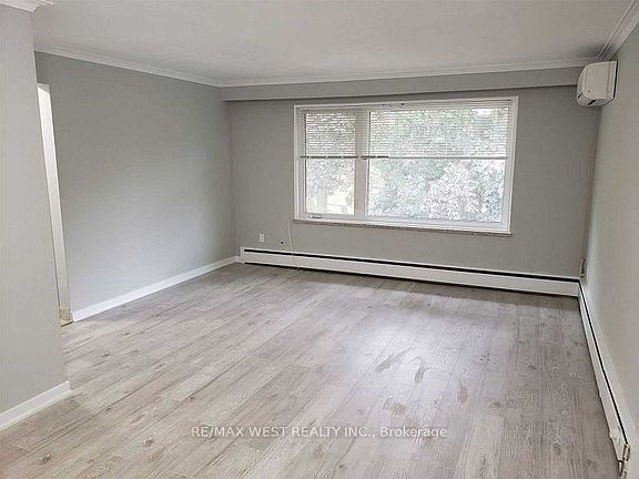 3rd image of 15 Cannon Rd #C