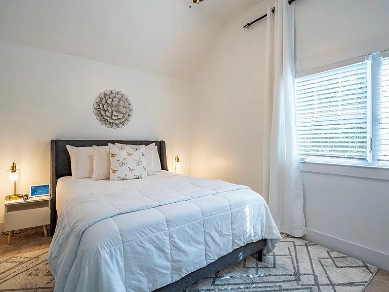 Bedroom #1