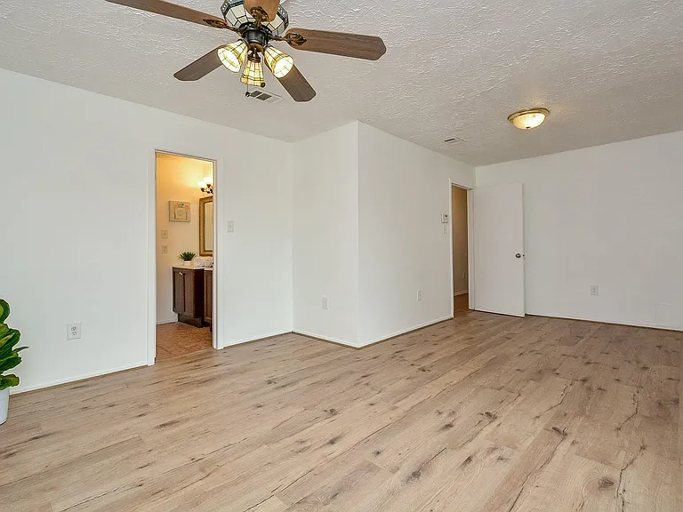 3315 Honey Creek Dr — Photo 21
