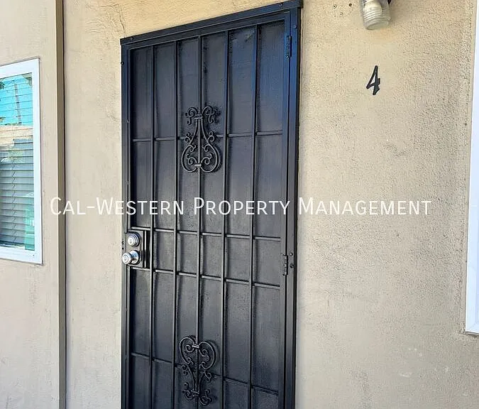 280 N 8th St #4 — Photo 2