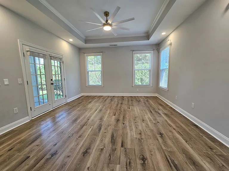 853 Bedminister Ln — Photo 14