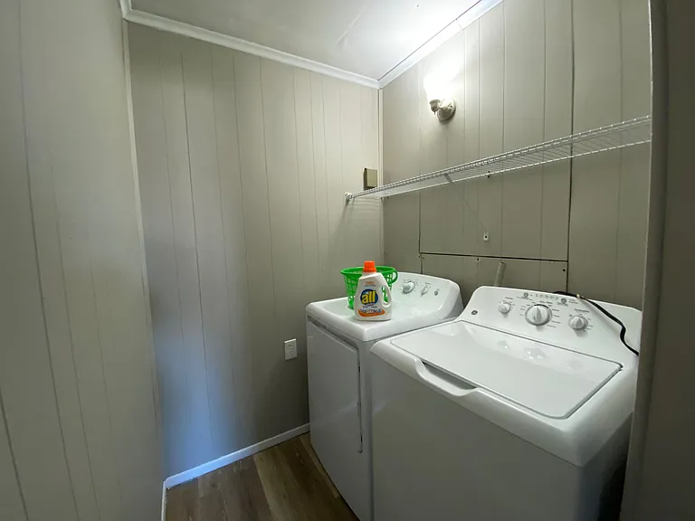 503 Briar Cir N — Photo 15