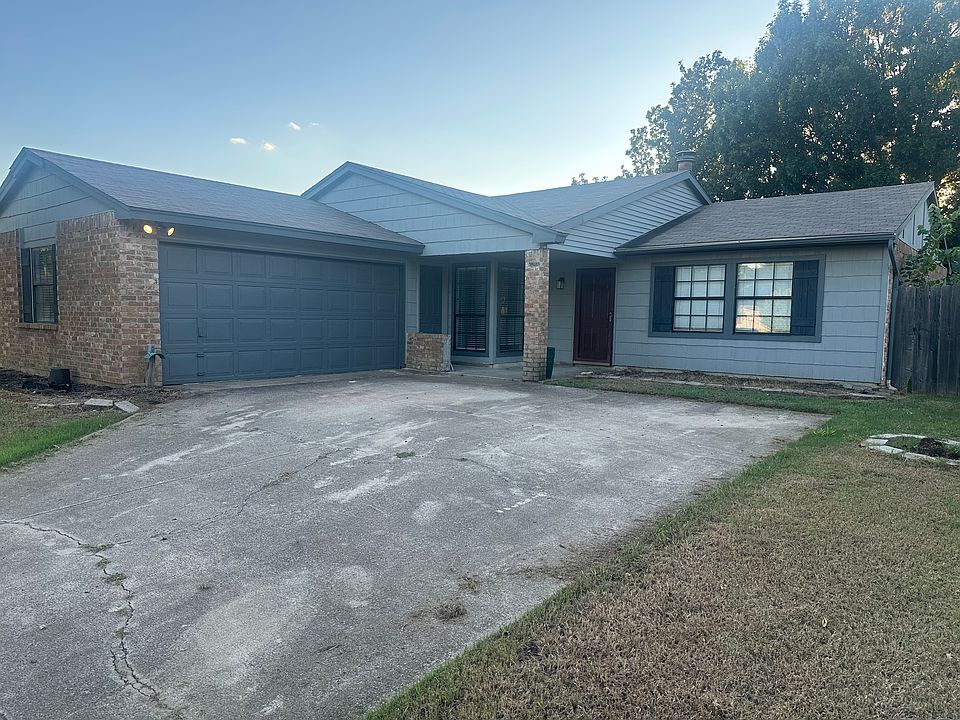 1st image of 2601 Driskill Dr