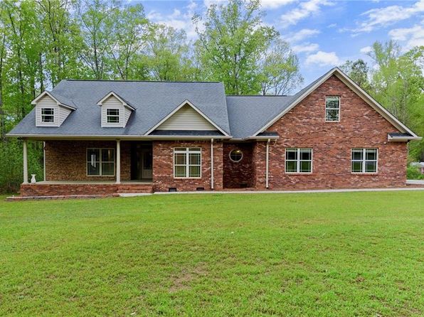204 Rollingwood Cir NW, Rome, GA 30165