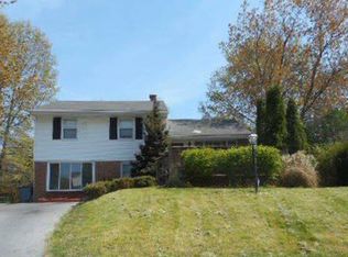 32 Judy Ln, Harrisburg, PA 17112