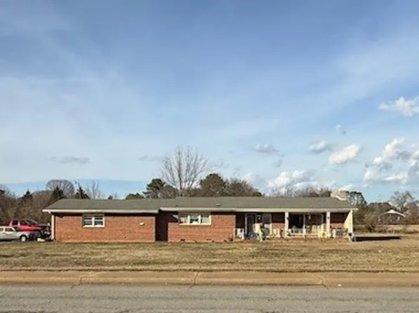3004 W Whitner St, Anderson, SC 29626