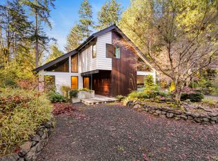 1 Undisclosed Address, Bainbridge Island, WA 98110
