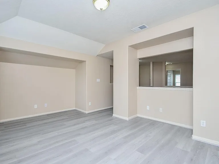 15114 Snow Hill Ct — Photo 29