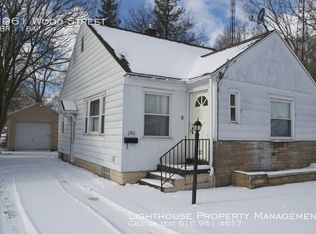 1961 Wood St, Muskegon, MI 49442