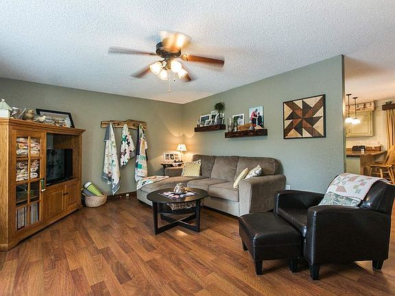 2nd image of 6136 Chucks Ct
