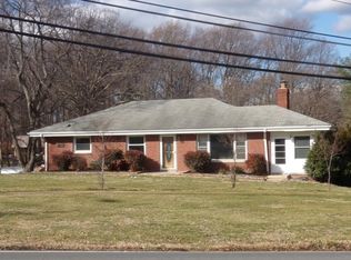 11267 Waples Mill Rd, Oakton, VA 22124