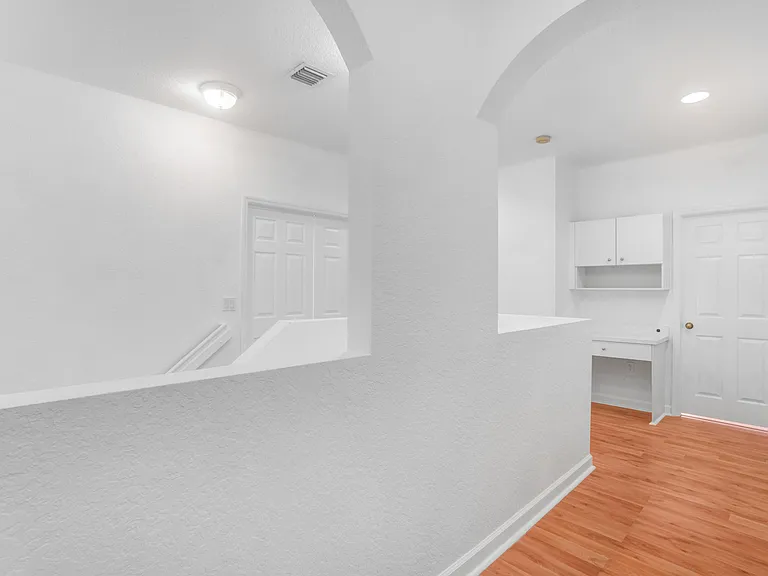 9002 SW 214th Ln — Photo 28