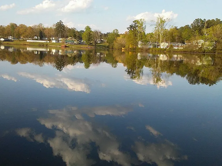 Woodlake (NC) — Photo 21
