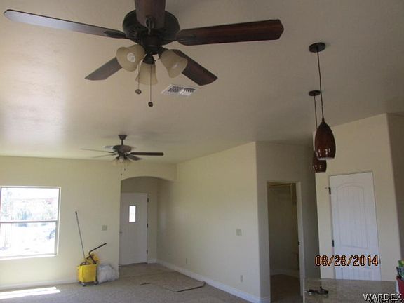 4th image of 2736 E Superba Avenue