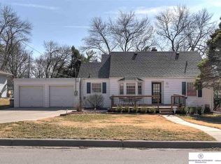 9970 Florence Heights Blvd, Omaha, NE 68112