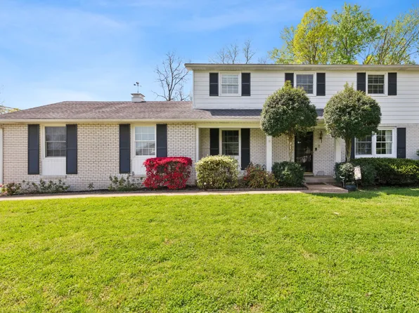 640 Topeka Dr, Hermitage, TN 37076