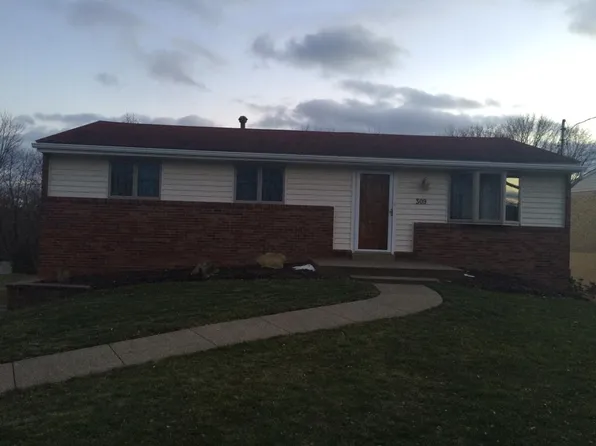 309 Palomino Dr, Oakdale, PA 15071