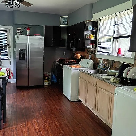 380 Garden Ave — Photo 2