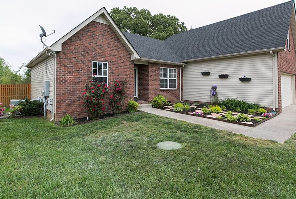 1st image of 805 Laramie Ct